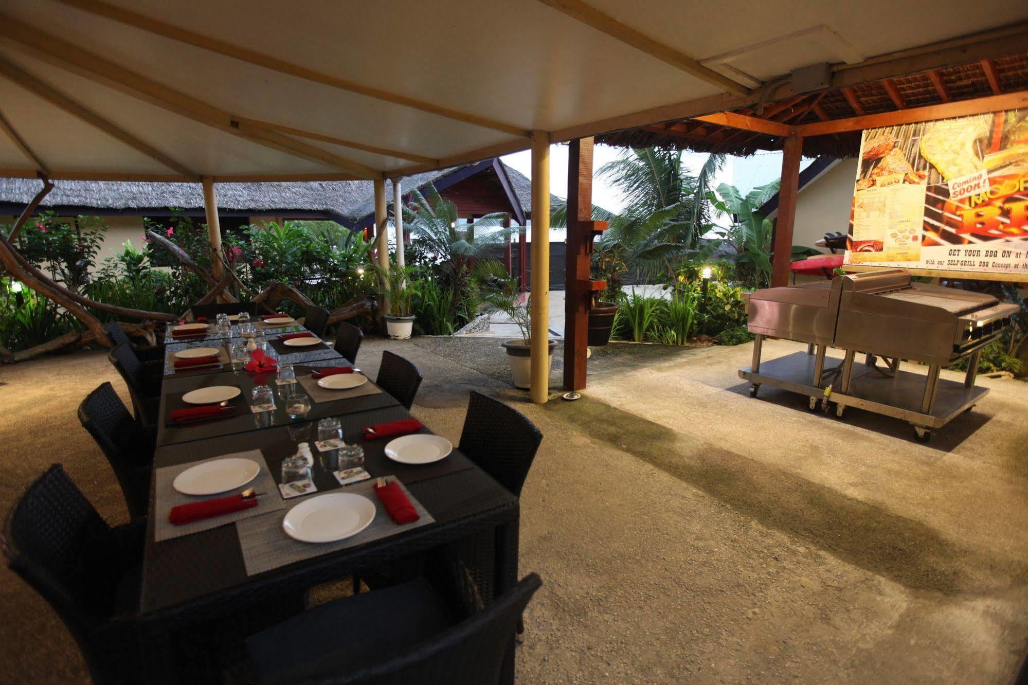 Moorings Hotel Port Vila Exterior foto