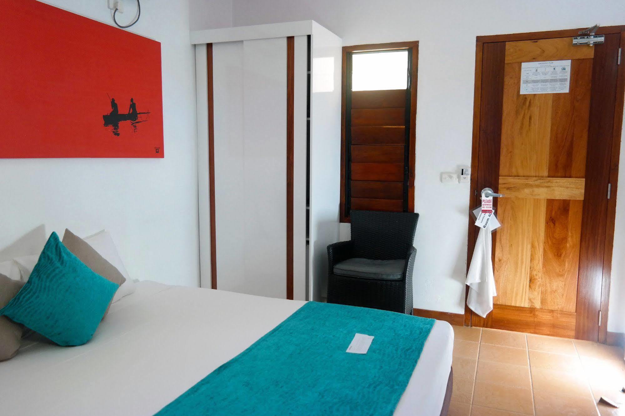 Moorings Hotel Port Vila Exterior foto