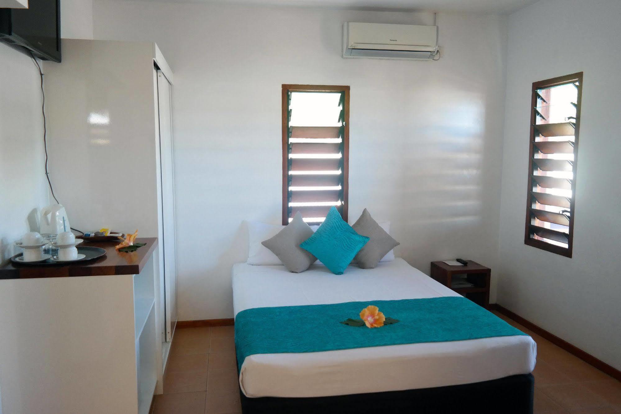 Moorings Hotel Port Vila Exterior foto