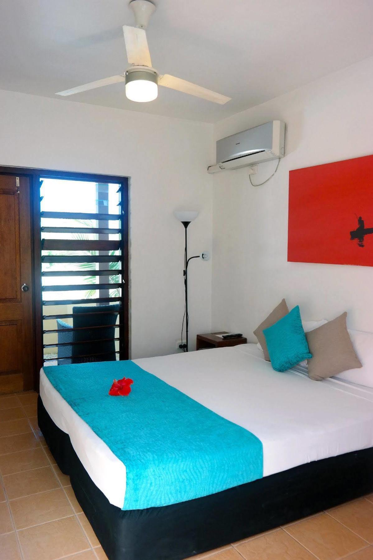 Moorings Hotel Port Vila Exterior foto
