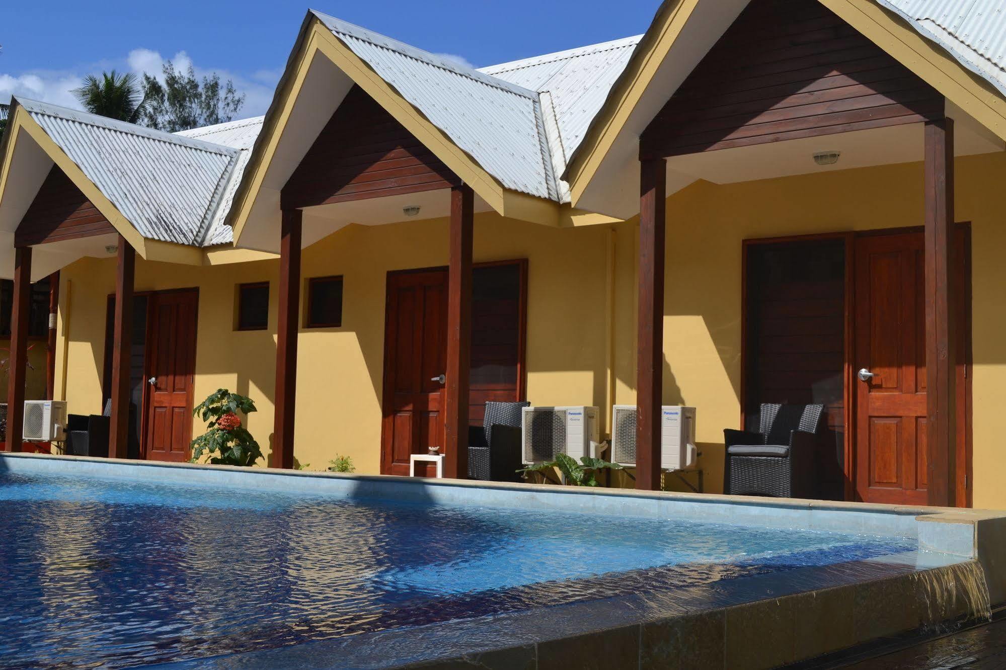 Moorings Hotel Port Vila Exterior foto